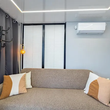 Energyapart Aqua Domki Na Wodzie Houseboat Szczecin Exterior photo