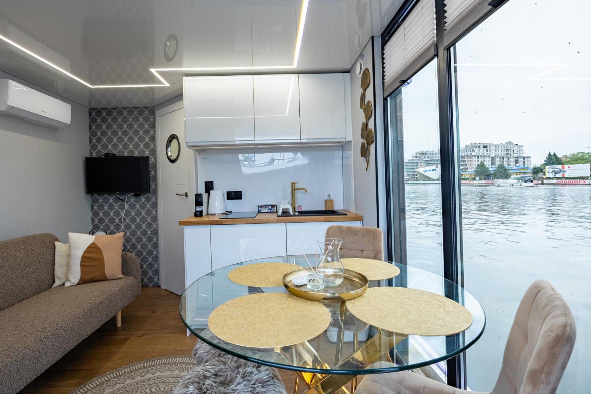 Energyapart Aqua Na Wodzie Houseboat * Szczecin