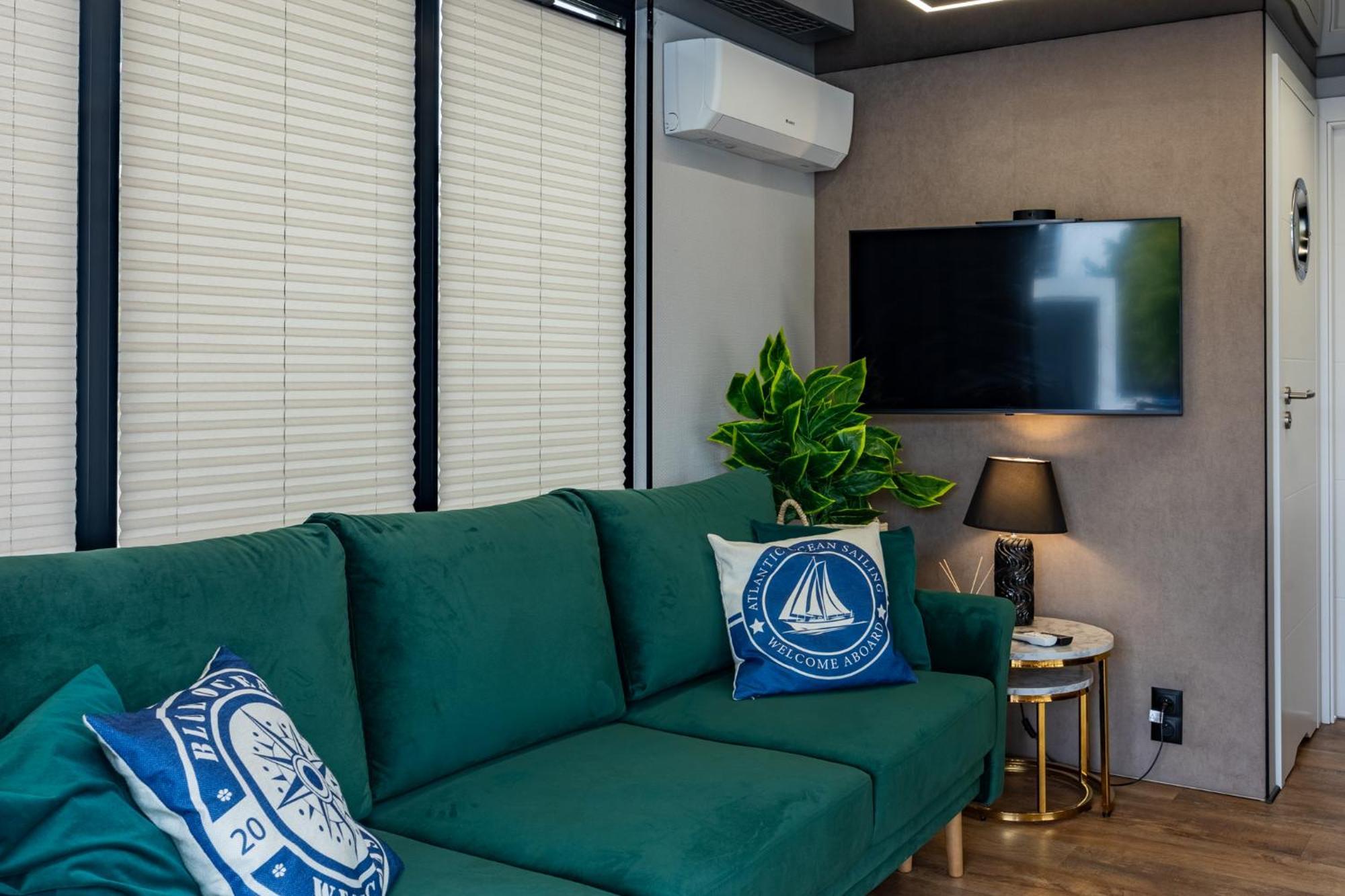 Apartment Energyapart Aqua Na Wodzie Houseboat Szczecin